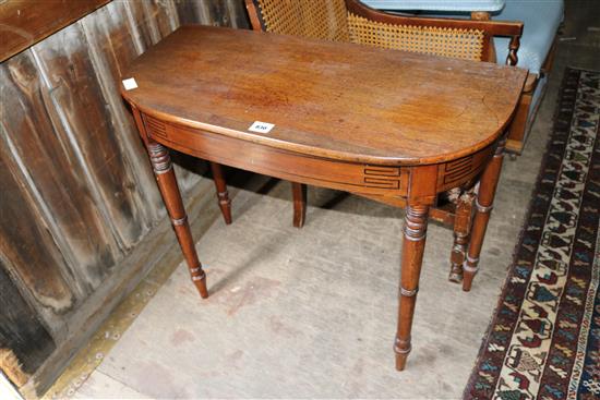 Regency mahogany side table(-)